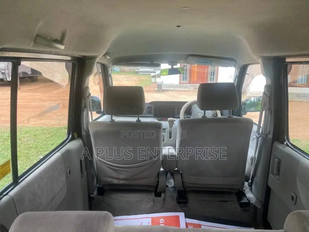 Daihatsu ATRAI 2017 Van (Used)