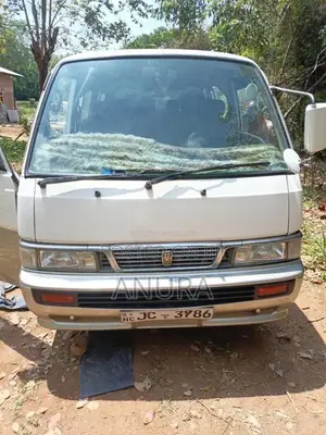 Nissan Caravan 1998 Van (Used)
