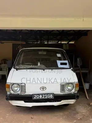 Toyota LiteAce 1982 Van (Used)
