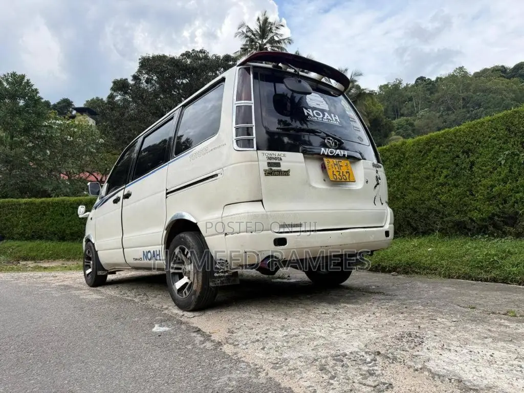 Toyota Townace 1998 Van (Used)