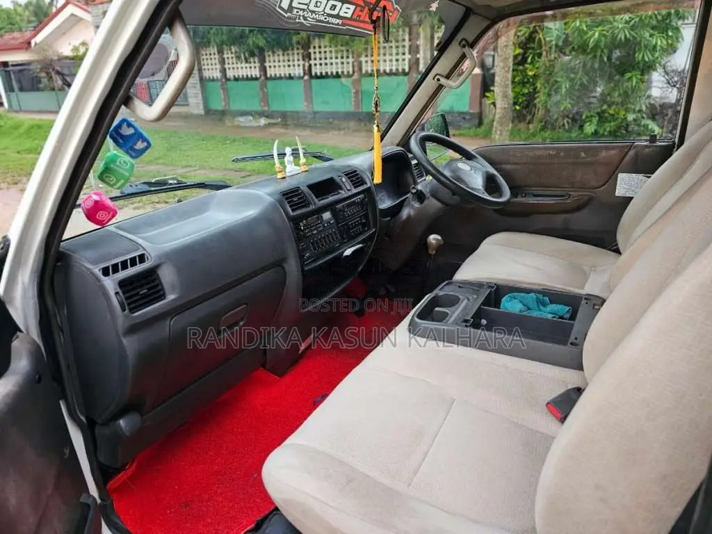 Mazda Bongo Lion Face 2007 Van (Used)