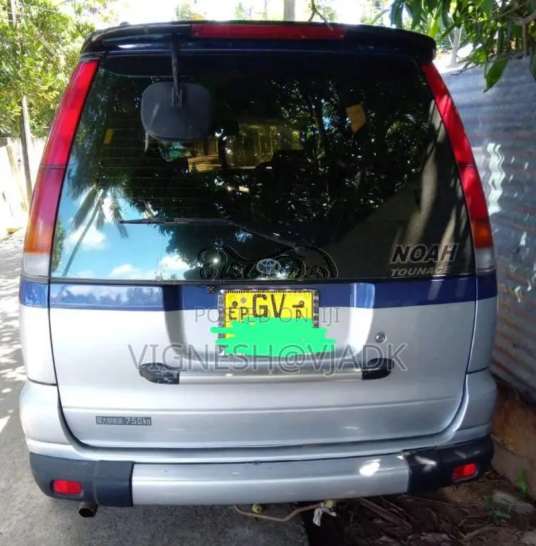 Toyota TOWNACE CR51 NOAH 1996 Van (Used)