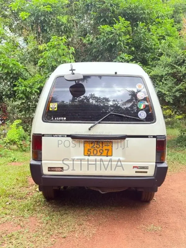 Nissan Vanette 1993 Van (Used)