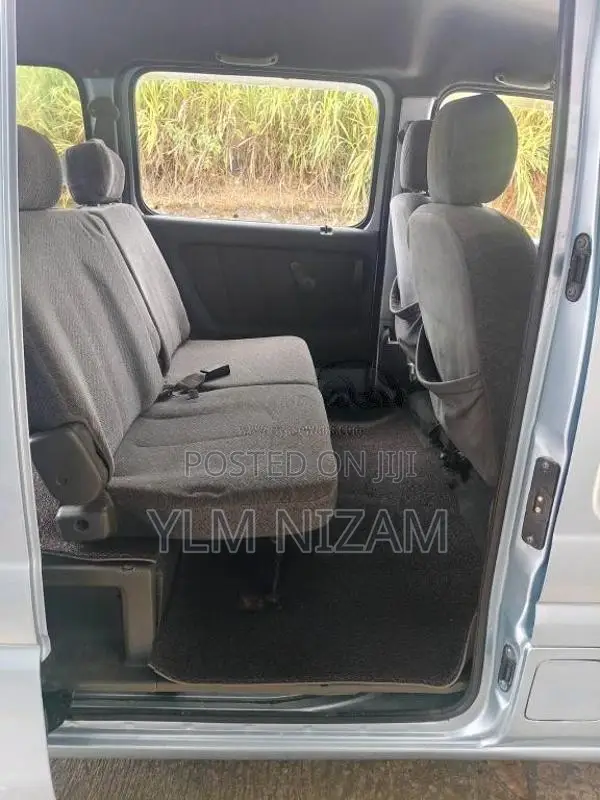 Suzuki Every Semi Join 2001 Van (Used)