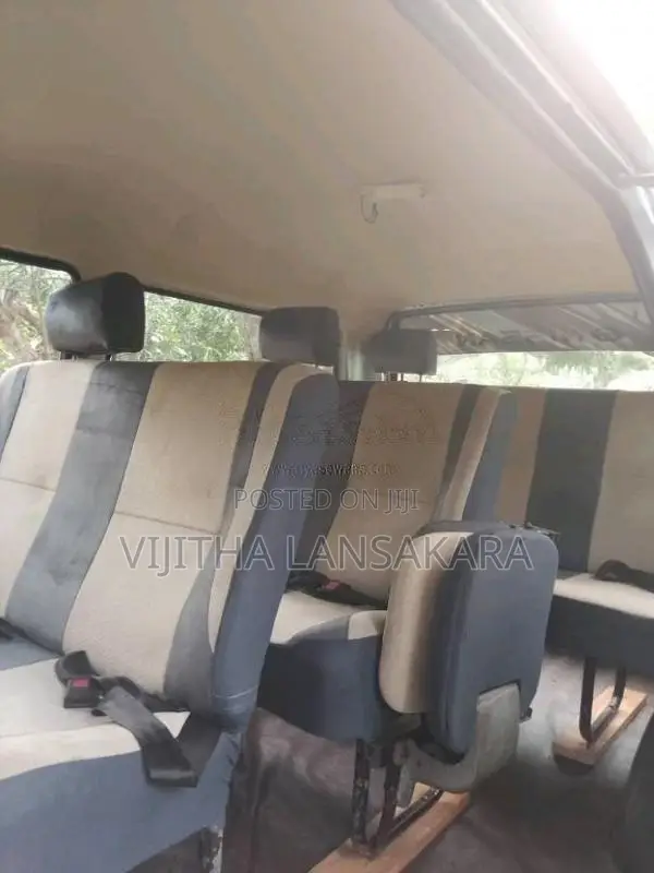 Nissan LARGO 1989 Van (Used)