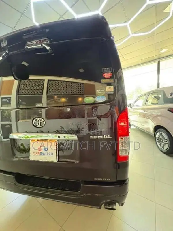 Toyota HIACE 2015 Van (Used)