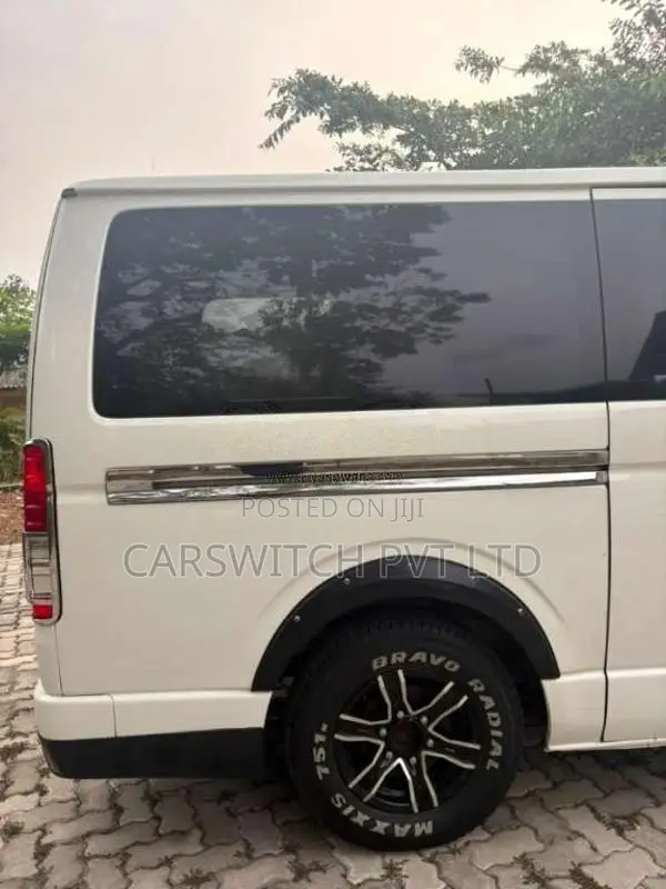 Toyota HIACE 2016 Van (Used)