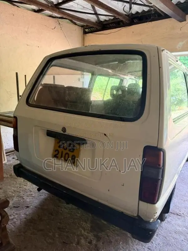 Toyota LiteAce 1982 Van (Used)