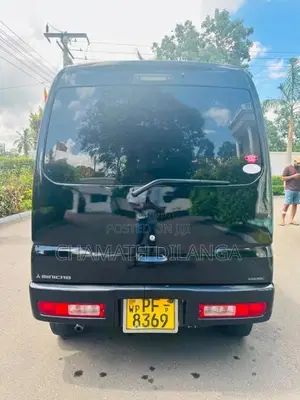 Mitsubishi MiniCab 2015 Van (Used)