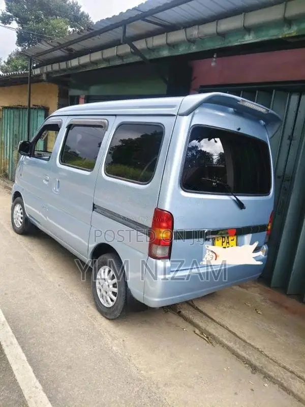 Suzuki Every Semi Join 2001 Van (Used)