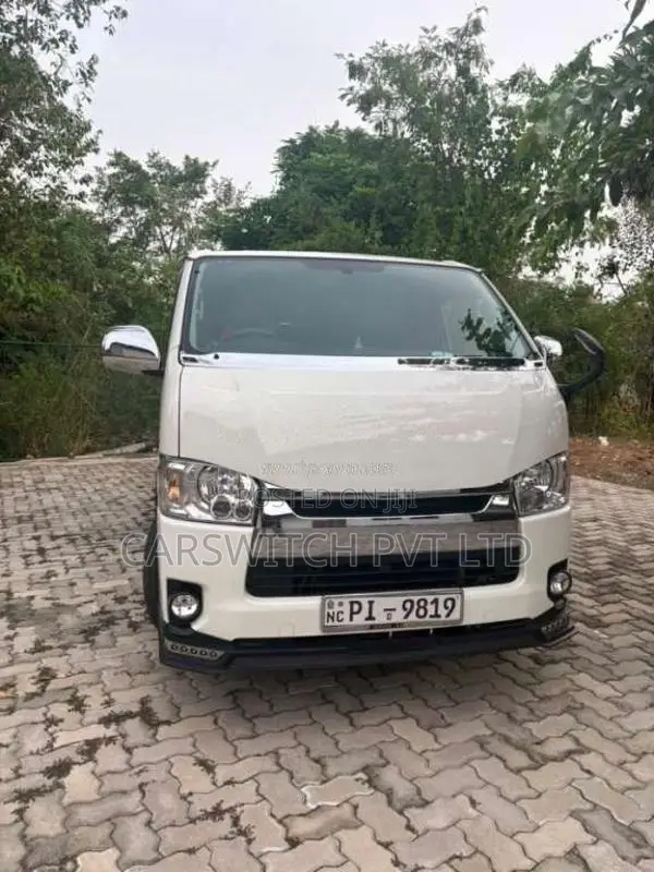 Toyota HIACE 2016 Van (Used)