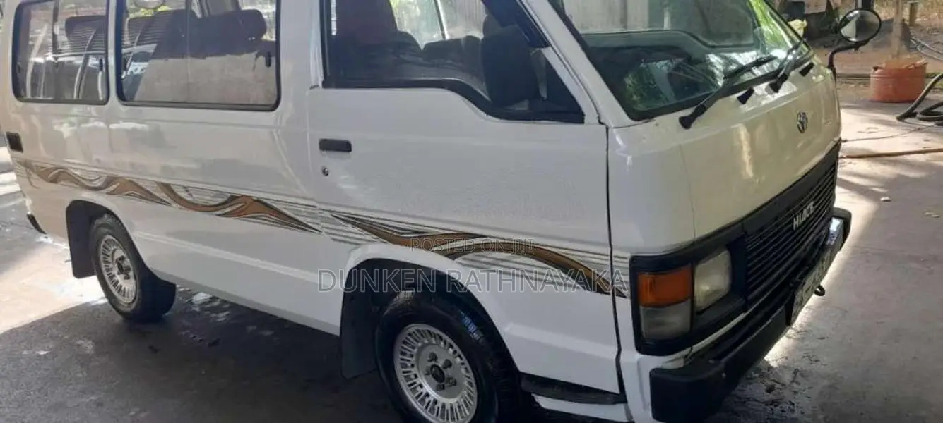 Toyota Shell 1993 Van (Used)