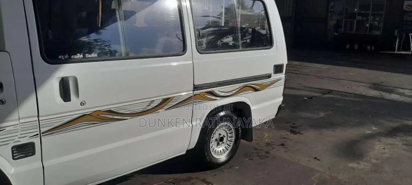 Toyota Shell 1993 Van (Used)