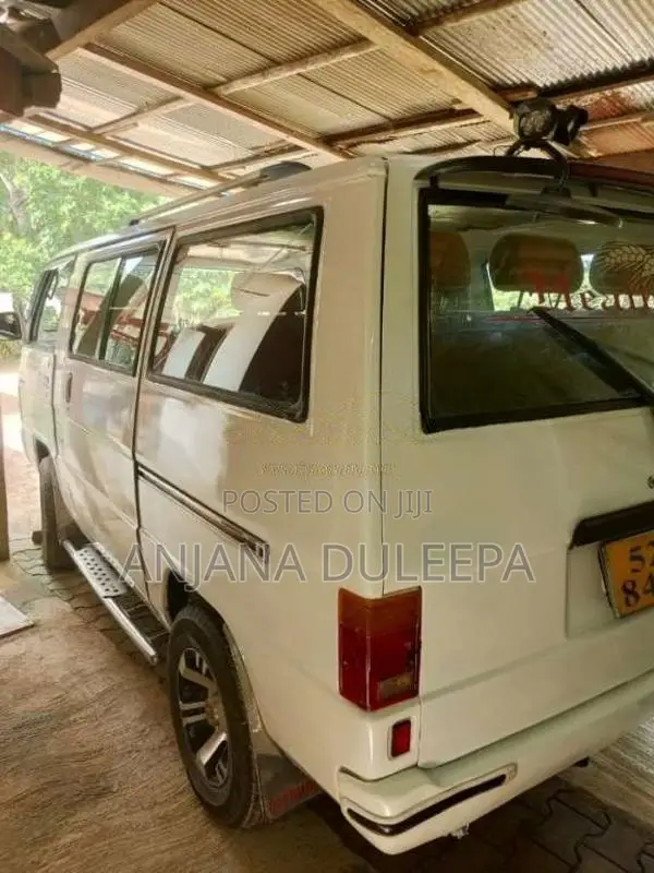 Mitsubishi L300 1984 Van (Used)