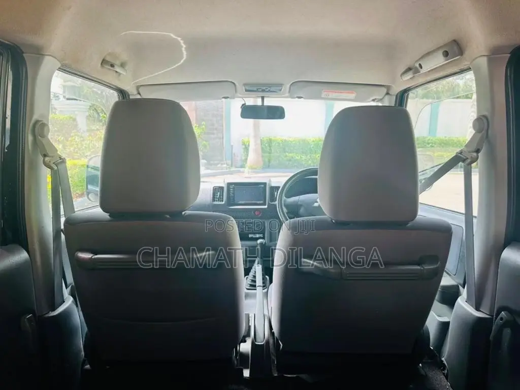 Mitsubishi MiniCab 2015 Van (Used)