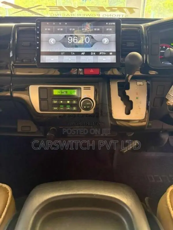 Toyota HIACE 2015 Van (Used)