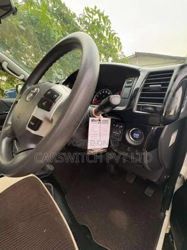 Toyota HIACE 2016 Van (Used)