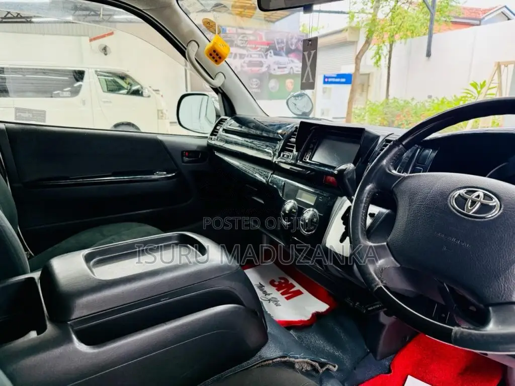 Toyota Kdh Super Gl 201 2013 Van (Used)