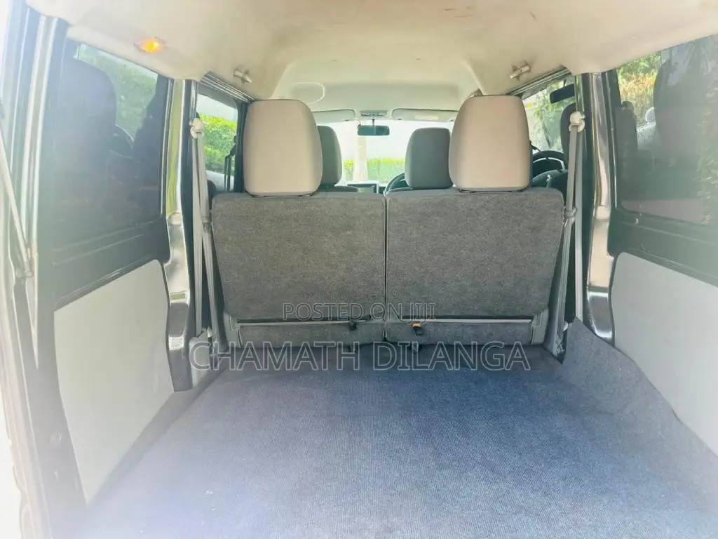 Mitsubishi MiniCab 2015 Van (Used)