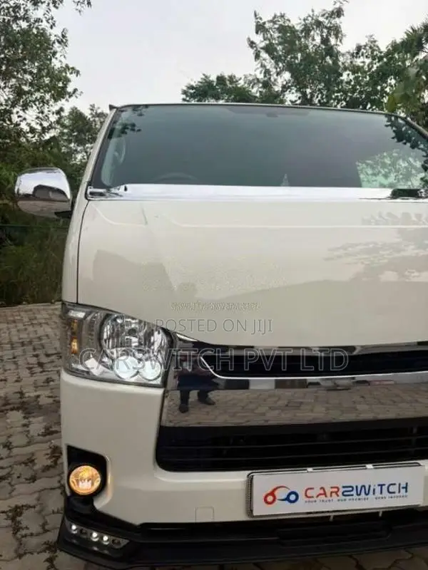Toyota HIACE 2016 Van (Used)