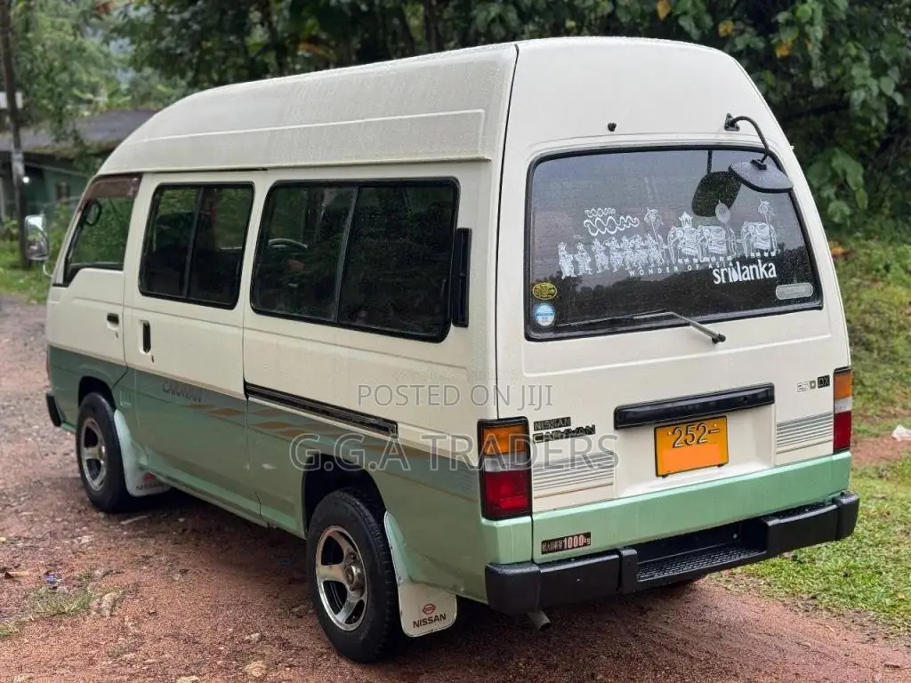 Nissan Caravan 1993 Van (Used)