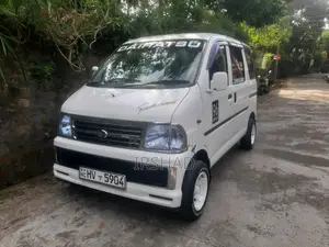 Daihatsu S200 2004 Van (Used)