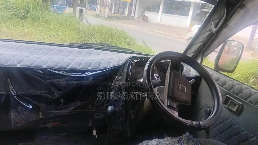 Mazda Brawny 1996 Van (Used)