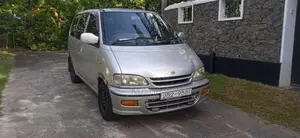 Nissan SERENA 1994 Van (Used)