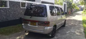 Nissan SERENA 1994 Van (Used)