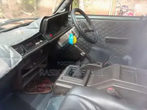 Nissan Vanette 1994 Van (Used)