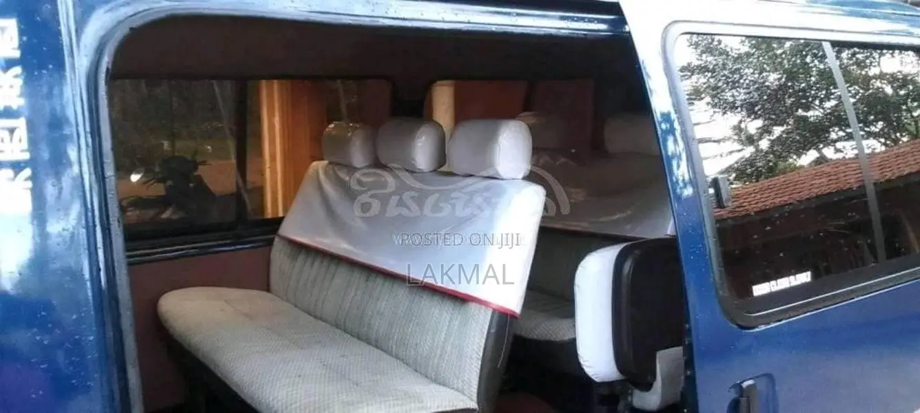 Isuzu Fargo 1990 Van (Used)
