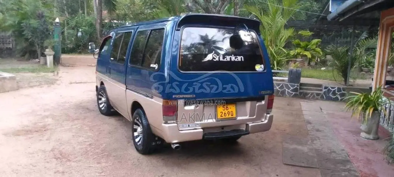 Isuzu Fargo 1990 Van (Used)
