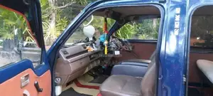 Isuzu Fargo 1990 Van (Used)