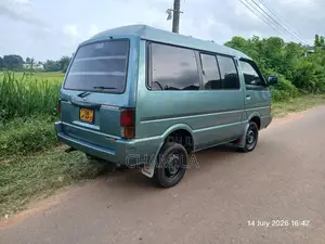 Nissan Vanette VX 1991 Van (Used)