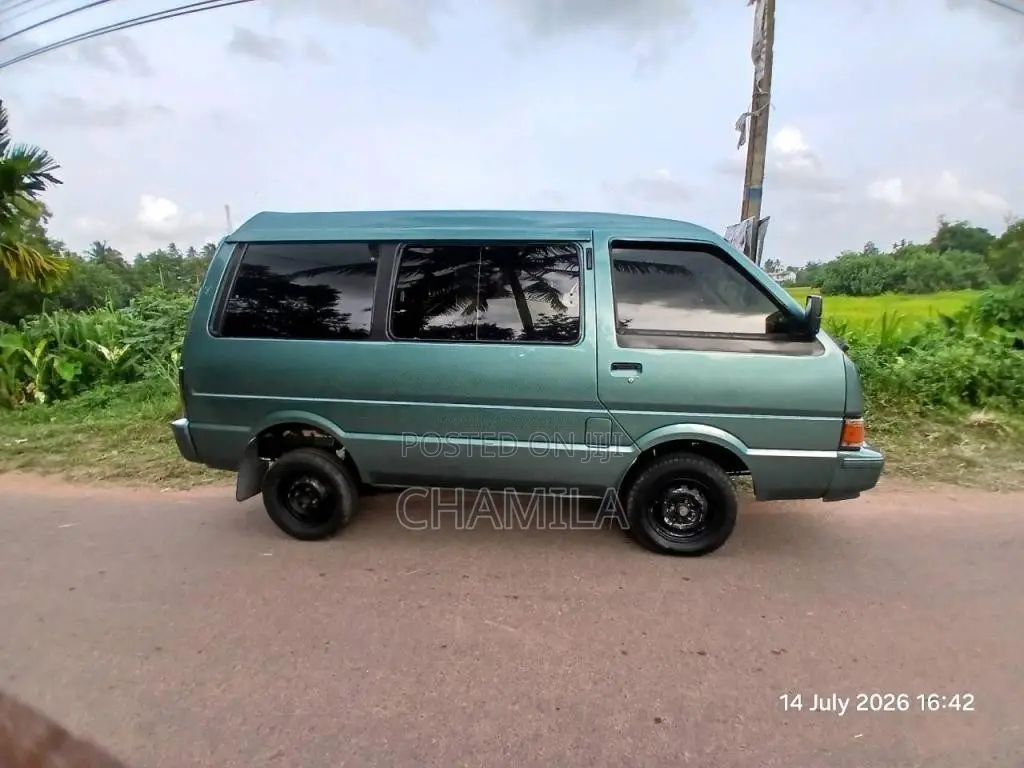 Nissan Vanette VX 1991 Van (Used)
