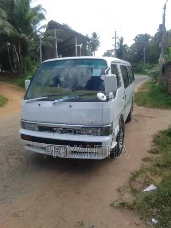Nissan Caravan 1991 Van (Used)