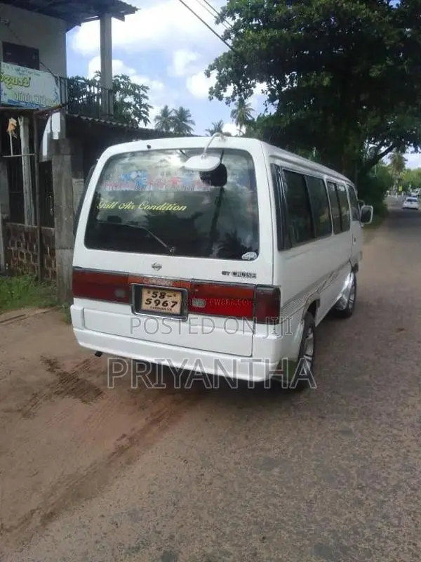 Nissan Caravan 1991 Van (Used)