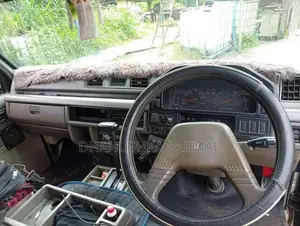 Isuzu Fargo 1993 Van (Used)