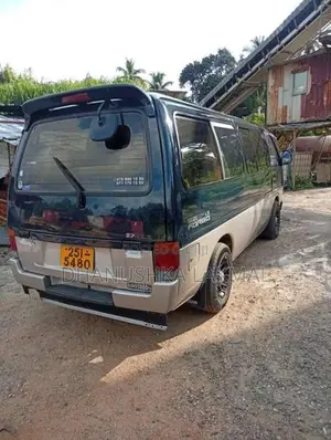 Isuzu Fargo 1993 Van (Used)