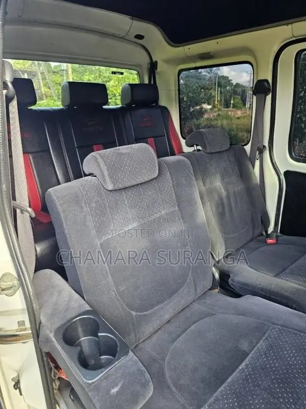 Daihatsu 320 2018 Van (Used)