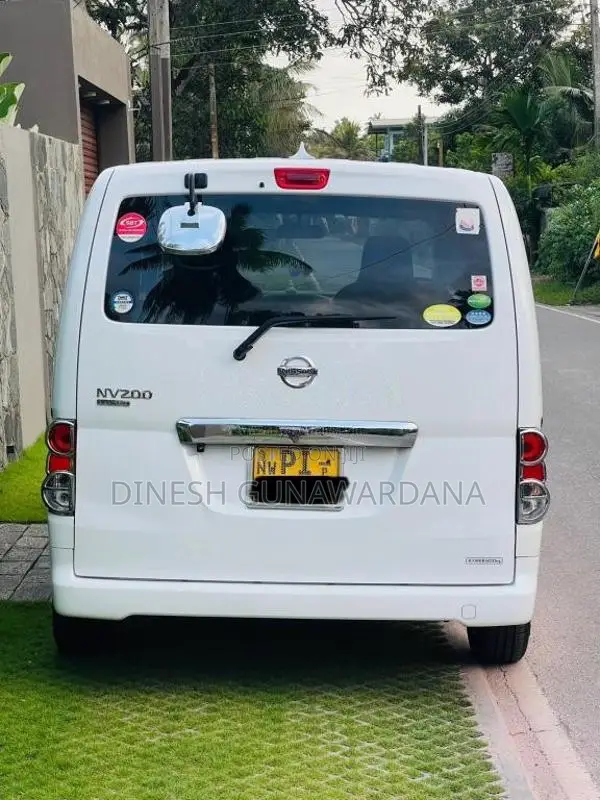 Nissan NV200 2015 Van (Used)