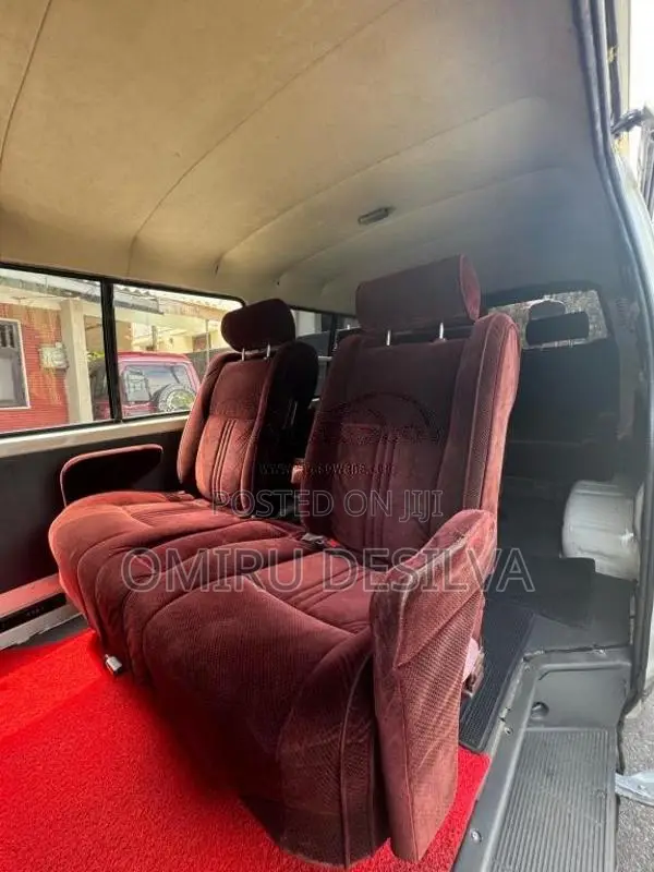 Toyota Dolphin 1997 Van (Used)