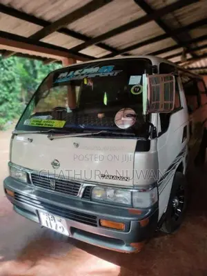 Nissan Caravan 1991 Van (Used)