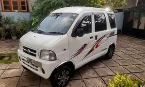 Daihatsu Hijet 2000 Van (Used)