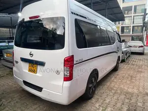 Nissan Caravan 2014 Van (Used)