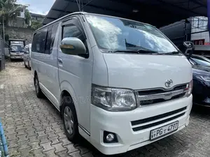 Toyota KDH 2012 Van (Used)