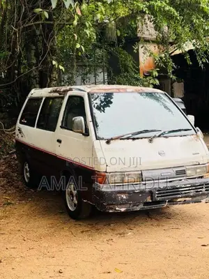 Nissan Largo 1996 Van (Used)