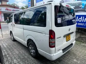 Toyota KDH 2012 Van (Used)