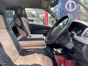 Toyota KDH 2012 Van (Used)