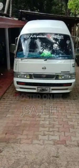Nissan Caravan 1984 Van (Used)